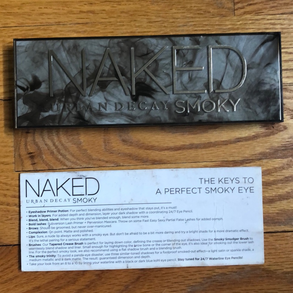 EUC Urban Decay Naked smoky eye palette